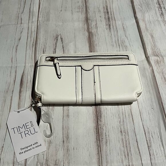 Time And Tru‎ White Wallet - Picture 1 of 7